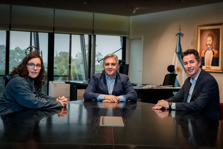 206028_1756984509_765