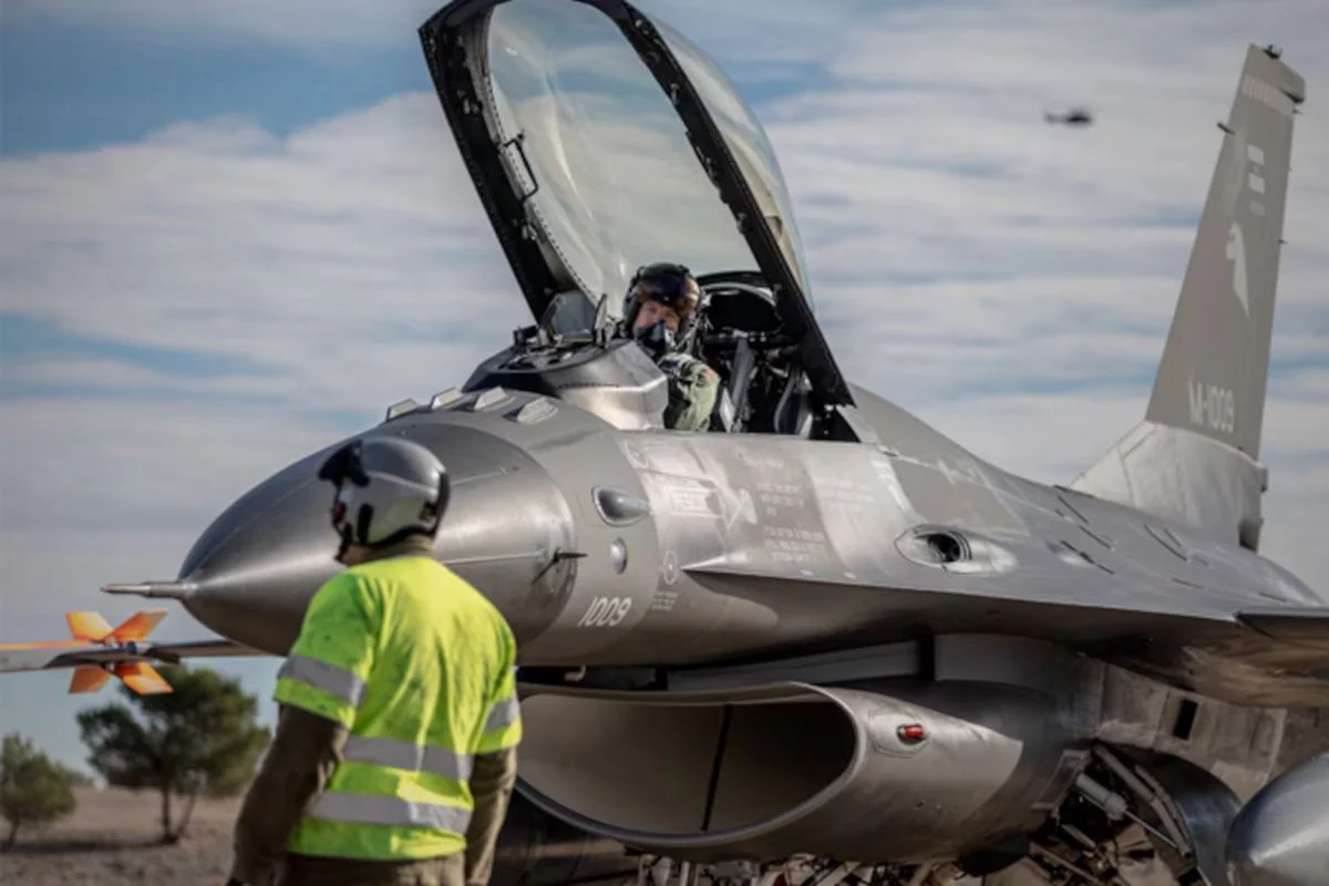 AVION-F-16