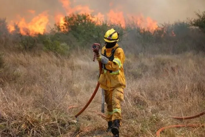 Incendios-en-Cordoba.-696x464