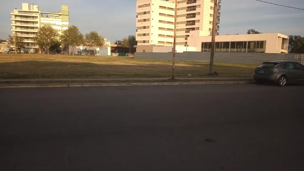 194224_1727526237_381
