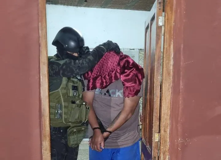 209996_1766836508_981