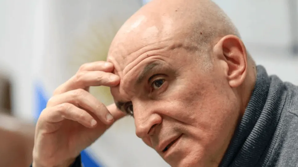 espert_-1-.png_956692035