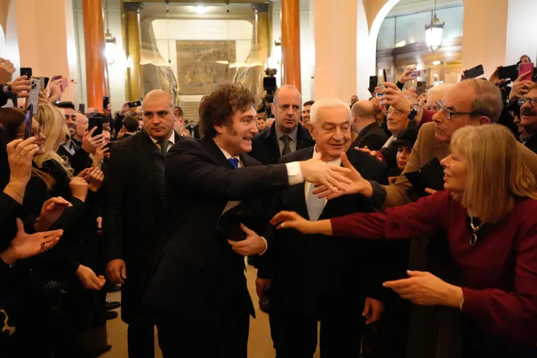 javier-milei-encabezo-un-acto-la-bolsa-comercio